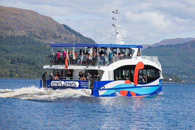 
Cruising on Loch Ness offers a thrilling opportunity to scan the mysterious waters for glimpses of the legendary creature, while absorbing the breathtaking scenery that surrounds one of Scotland's most iconic and enigmatic destinations.